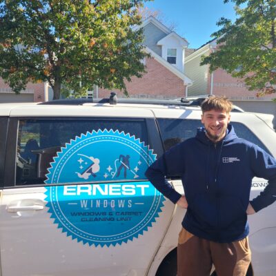 Window cleaning in Glen Ellyn done by Ernest team