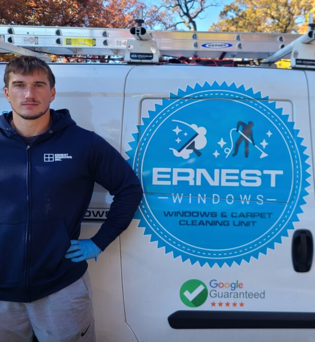Window and Gutter Cleaning done in Elmhurst by Ernest team