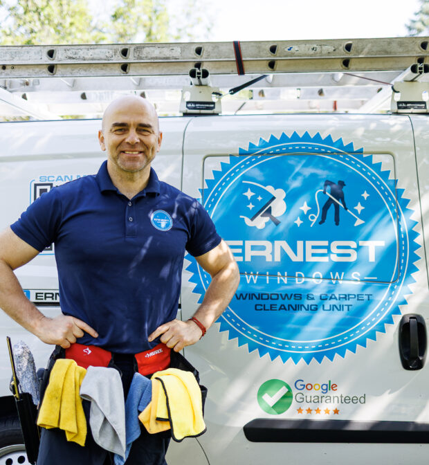 Window cleaning in Arlington Heights by Ernest team