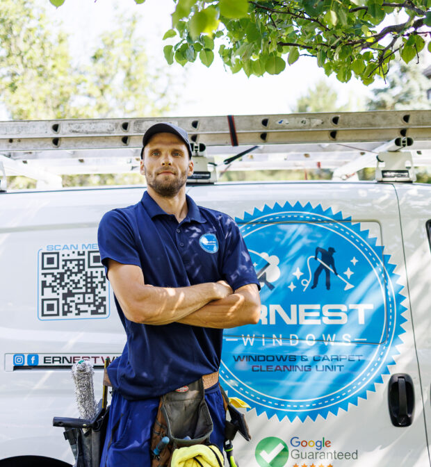 window cleaning Naperville IL professional service